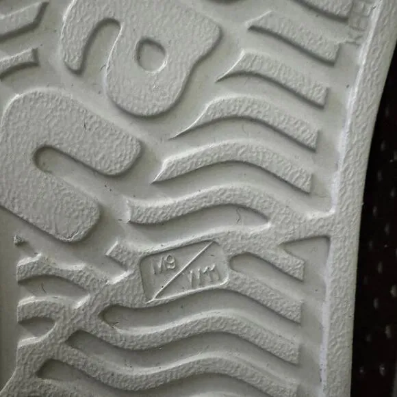 NATIVE Jefferson Metal Bling Water Shoe, US M9 / W11 New in Box MSRP $160 SOO