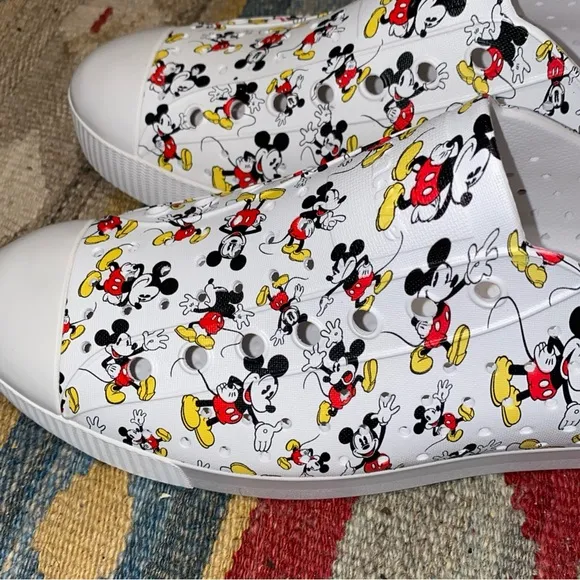 Native Jefferson Mickey Mouse Mens 11 Disney collab