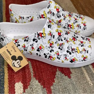 Native Jefferson Mickey Mouse Mens 11 Disney collab