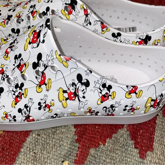 Native Jefferson Mickey Mouse Mens 11 Disney collab