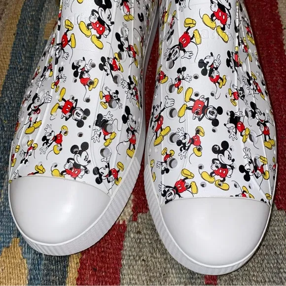 Native Jefferson Mickey Mouse Mens 11 Disney collab