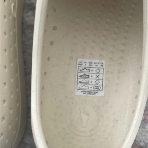 Native Star Wars Perforated Slip-On Shoes women size 10