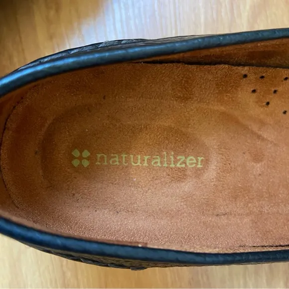 Naturalizer Women’s Black Slip On Shoes Size 10W