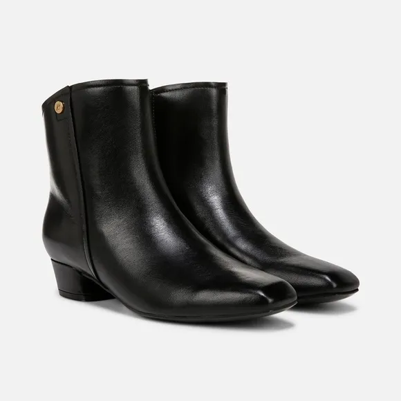 Naturalizer Women’s Raffee Bootie -8M