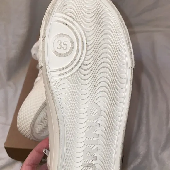 NATURINO YLFAS White Lace High-Top Sneakers