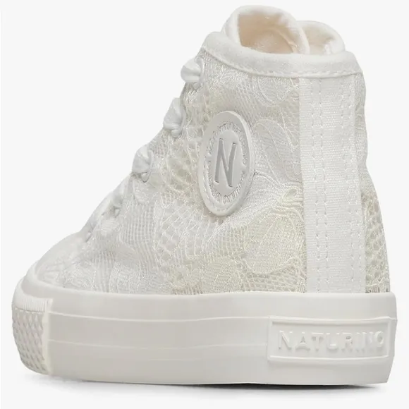 NATURINO YLFAS White Lace High-Top Sneakers