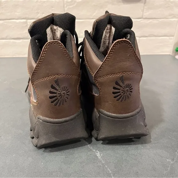 Nautilus sz 7 N1562 brown EH metatarsal safety work boots