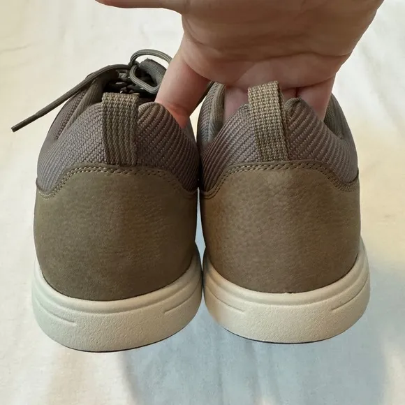NEW Abeo 12 Nevin Warm Grey Casual Lace Up Comfort Sneakers Shoes