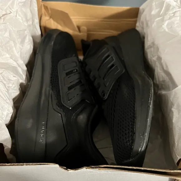 New Adidas EQ21 Run Men’s Running Shoe Size: 8.5 Black