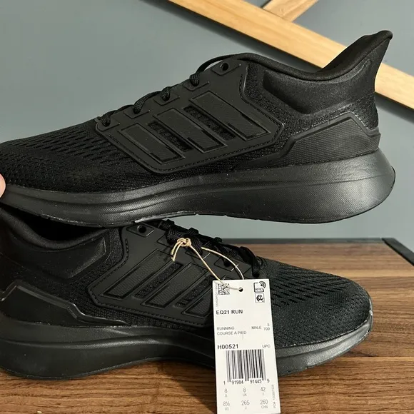 New Adidas EQ21 Run Men’s Running Shoe Size: 8.5 Black