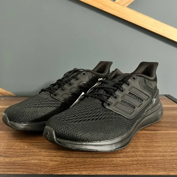 New Adidas EQ21 Run Men’s Running Shoe Size: 8.5 Black