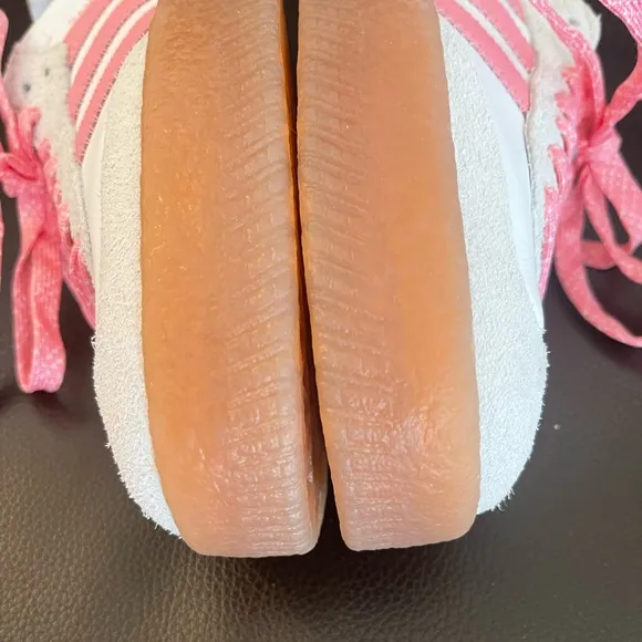 NEW Adidas Samba Sneakers