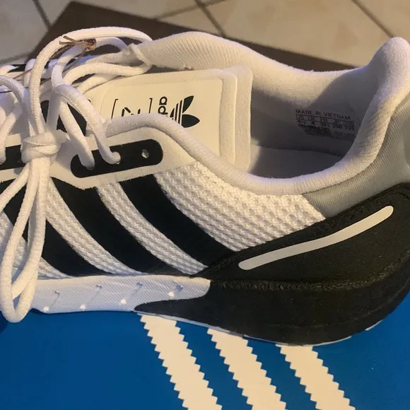 New  ADIDAS ZX 1K BOOST SHOES