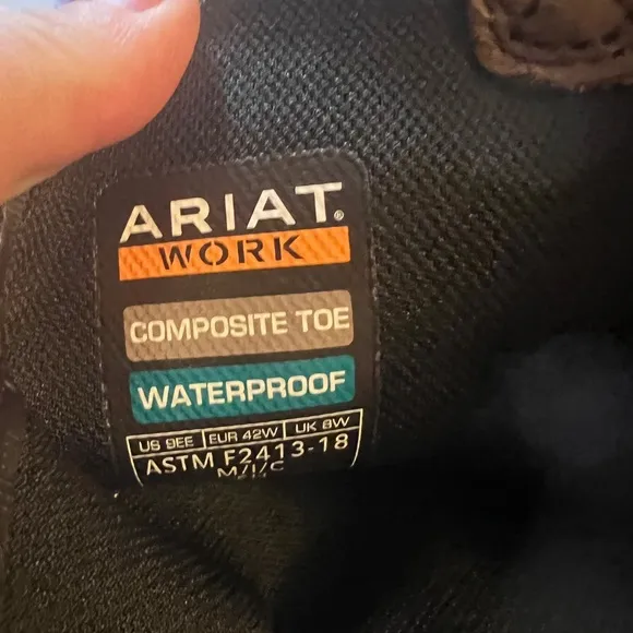 New! Ariat work boots composite toe size 9 EE Wide $250