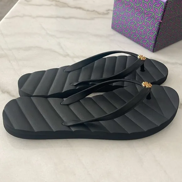 New, Authentic TORY BURCH Black KIRA FLIP-FLOP Sandals shoes size 9 or 10 SALE