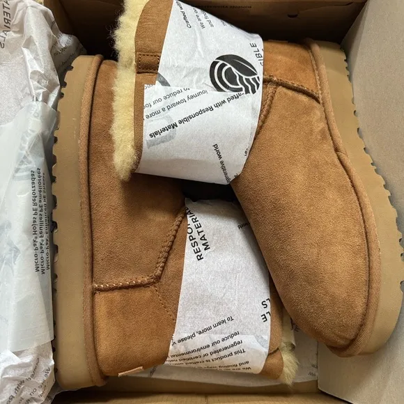 NEW Authentic UGG Women's Mini  Bailey Bow II Boots Shoes  Chestnut