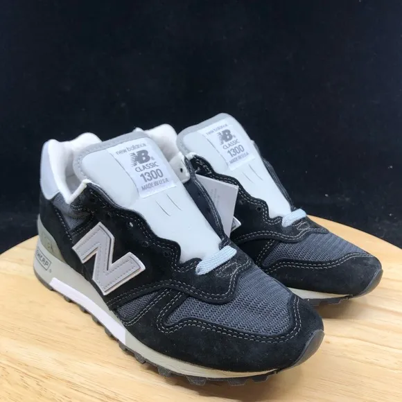New Balance 1300 Black Grey M1300AE Made in USA Men's Size 4/ Women's Size 5.5