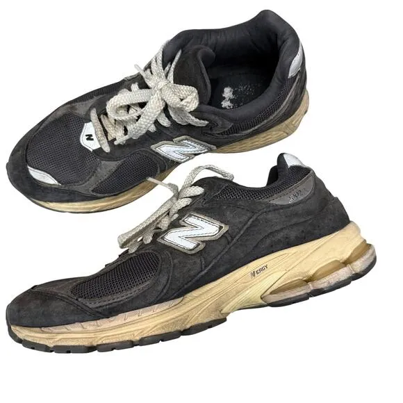 New Balance 2002R Shoes Gray Size 8
