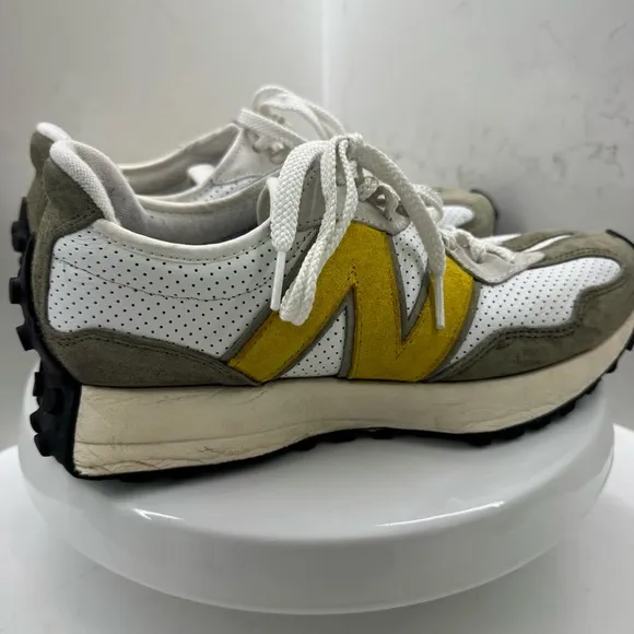 New Balance 327 White Yellow Olive Sneakers Men’s Shoes Size 9