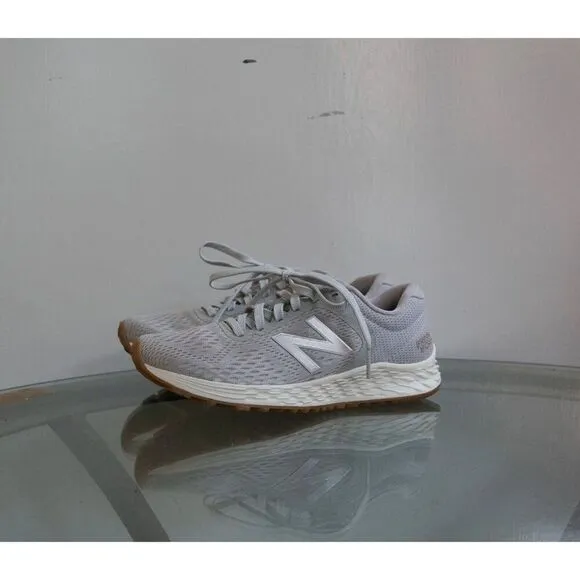 New Balance Arishi Womens Gray Mesh Fresh Foam Sneaker Running Shoes Size 5 B