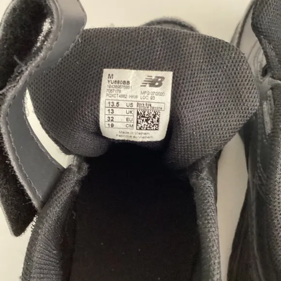 new balance kids leather running walking shoes size US 13.5 Black NEW