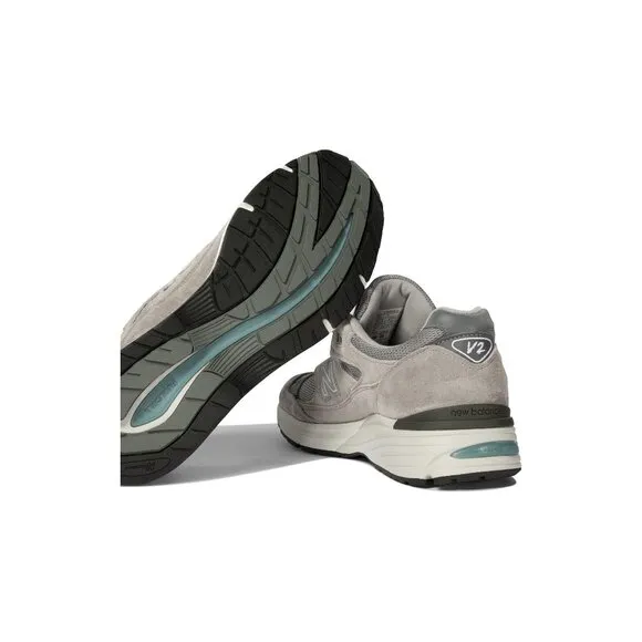 New Balance Sneakers &amp; Slip-on Size US 9
