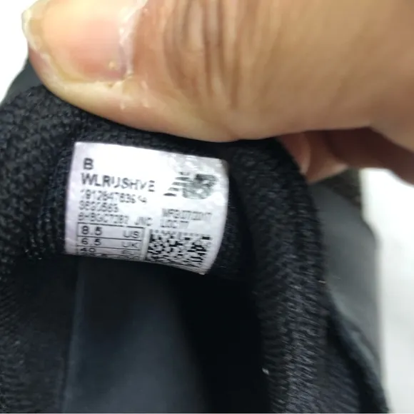 New Balance Sneakers Shoes Womens Size 8.5 Yazee Rush Slip On Shoes Black