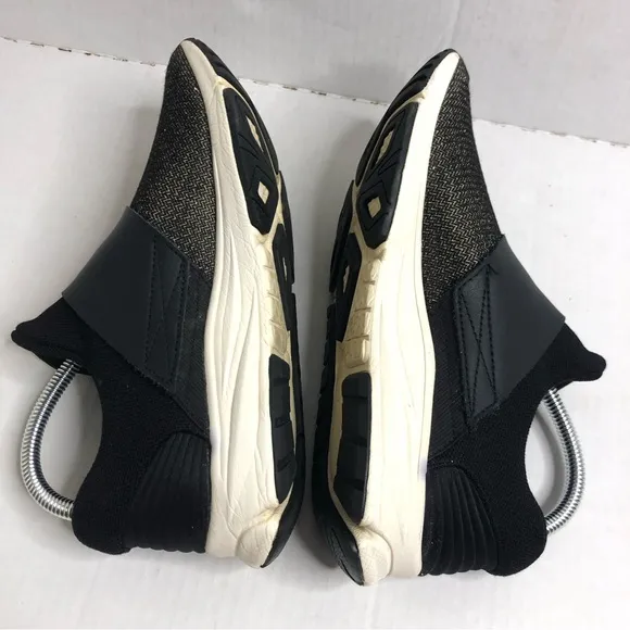 New Balance Sneakers Shoes Womens Size 8.5 Yazee Rush Slip On Shoes Black