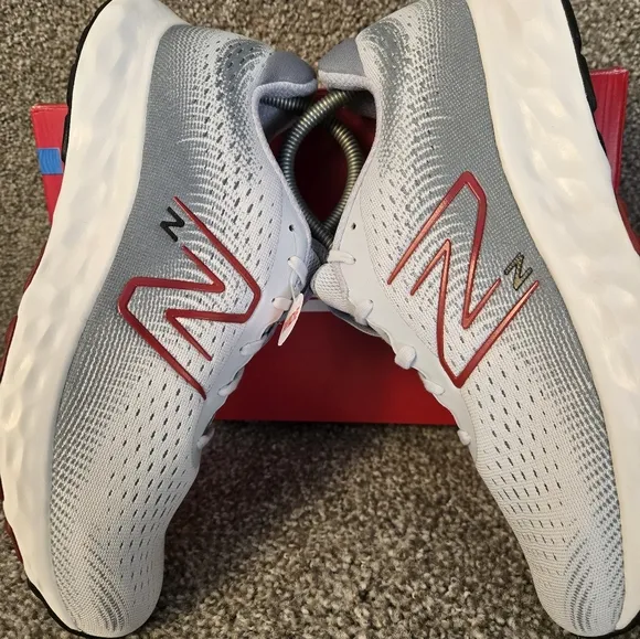 New Balance Unisex 520 V8 W520RG8 Gray White Running Shoes Sneakers SZ10 4E Wide