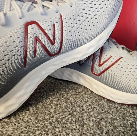 New Balance Unisex 520 V8 W520RG8 Gray White Running Shoes Sneakers SZ10 4E Wide