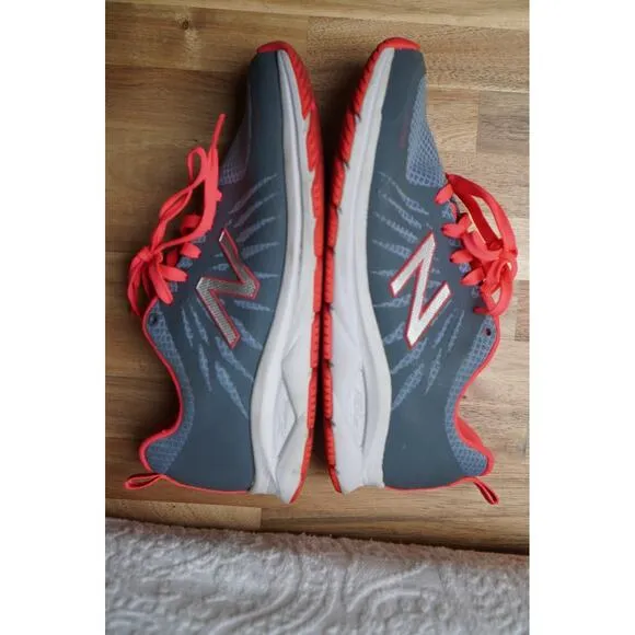 New Balance Women FantomFit 1065 Athletic Shoe Running Sneakers Gray Pink Size 6