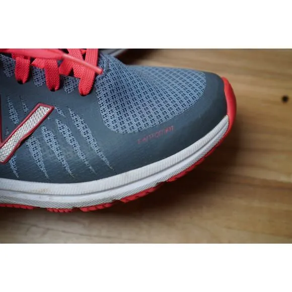New Balance Women FantomFit 1065 Athletic Shoe Running Sneakers Gray Pink Size 6