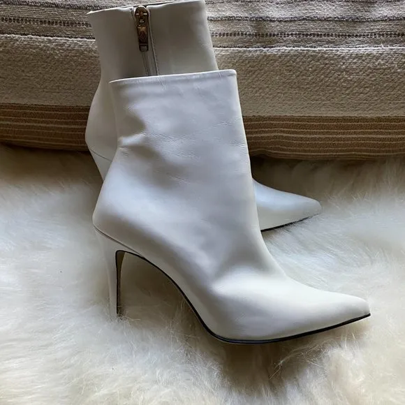 NEW Byeuuns Women’s Boots Ankle 3.5&quot; Heel Size 6.5