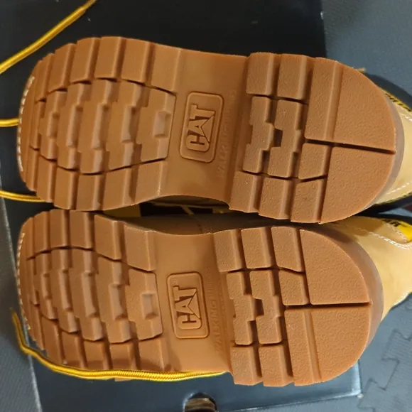 NEW. Caterpillar Second Shift Work Boots