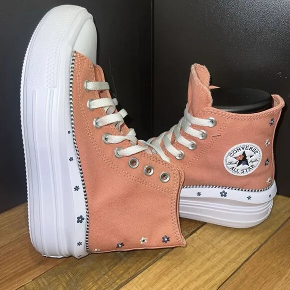 New Converse Women's Chuck Taylor All Star Move Platform Daisies Peach Sneakers
