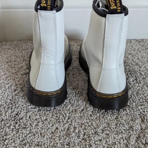 NEW Doc Marten 1460 Smooth Leather White Boots sz 6