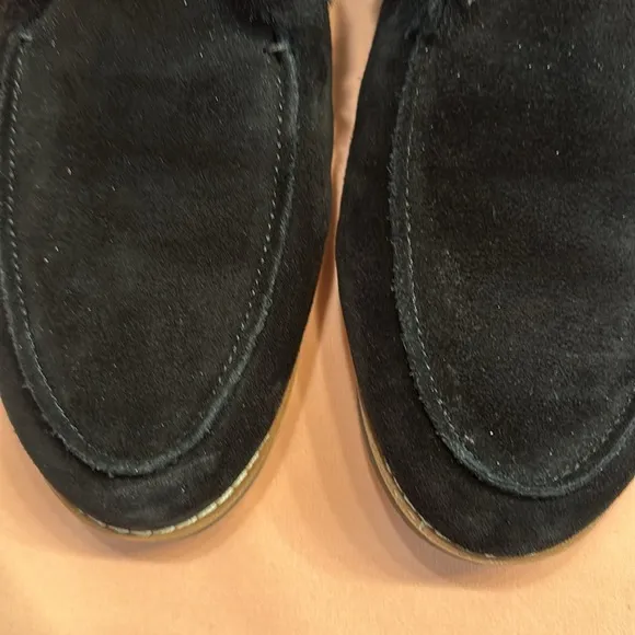 New Eileen Fisher suede shoes. Size 7 1/2. Black.