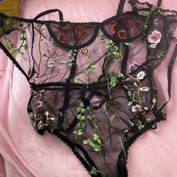 NEW Embroidered Floral Mesh Garden Luxury Lingerie Peekaboo Ribbed Bodysuit
