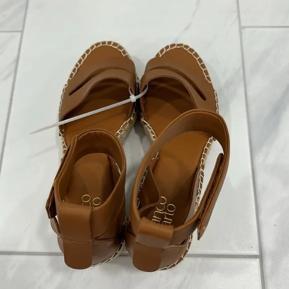 NEW! Franco Sarto Callia Sandals - Size 10