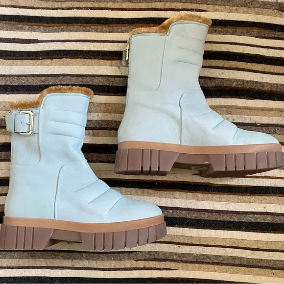 New Free People✨Fable Faux Fur Boot - Grey