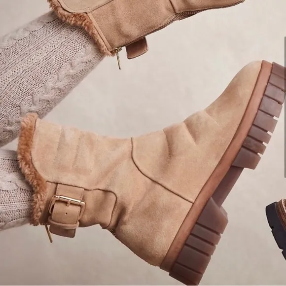 New Free People✨Fable Faux Fur Boot - Grey
