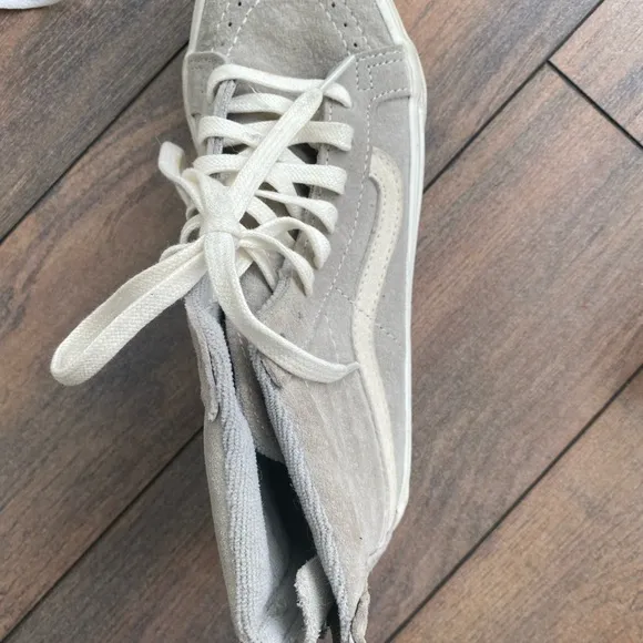 New high top Vans