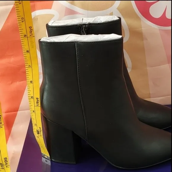New Madden Girl Black Boots