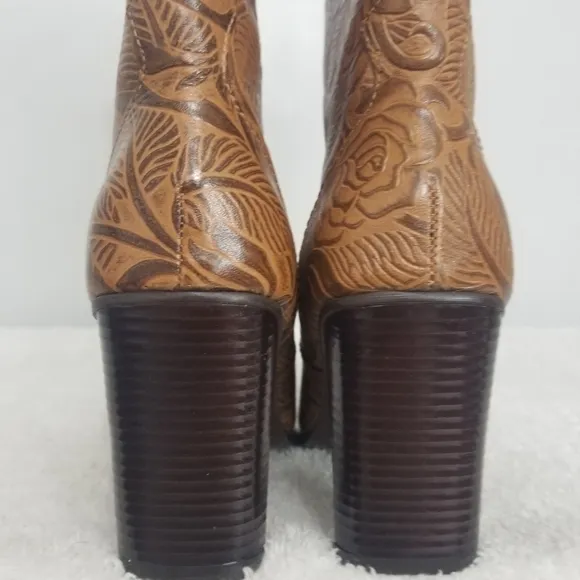 NEW! Matisse tooled leather booties