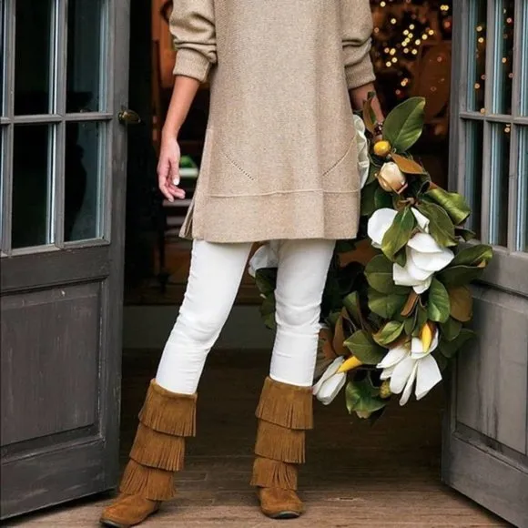 NEW Minnetonka 3-Layer Fringe Boots