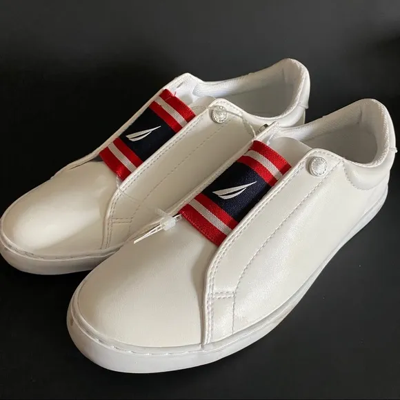 New Nautica EMBROIDERED LOGO Slip On Sneakers shoes