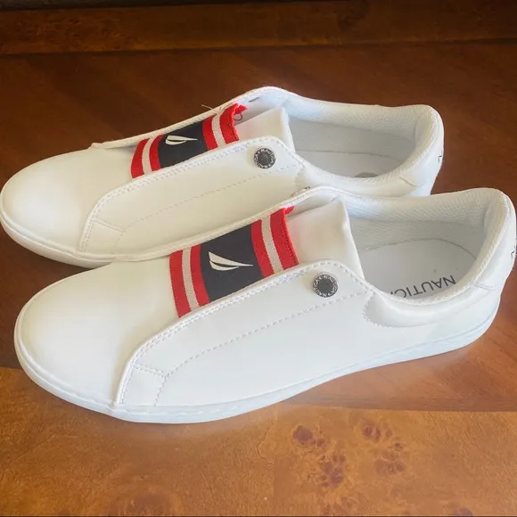 New Nautica EMBROIDERED LOGO Slip On Sneakers shoes