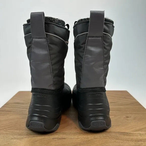 New NIB Big Kids Keen Lumi Waterproof Black Warm Winter Boots Shoes Size 1 Y