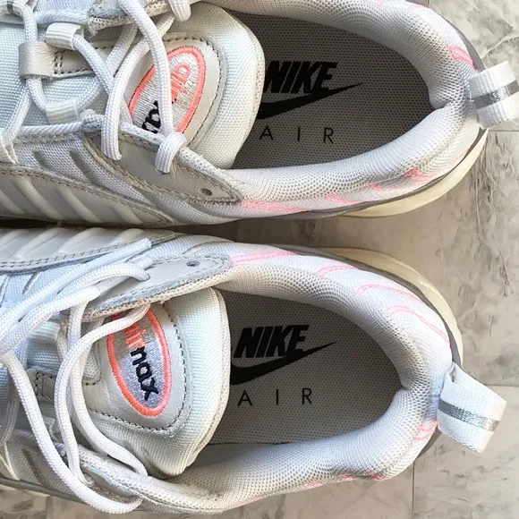 NEW Nike Air Max 98 Metallic Sneakers