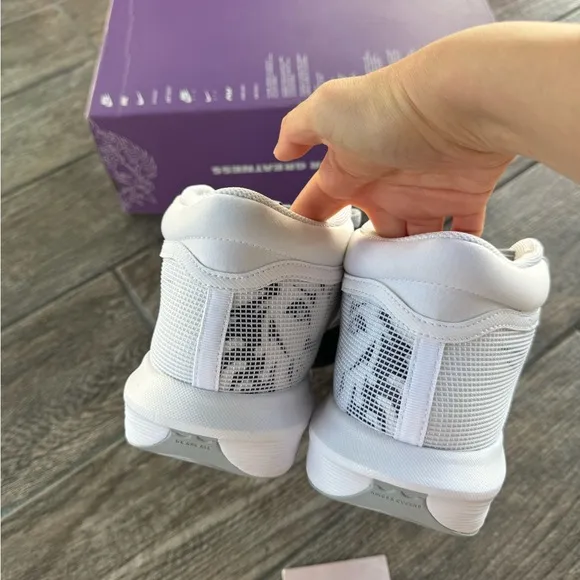 New Nike LeBron Witness 8 “White Light Smoke Grey” FB2239 100 Basketball Shoes